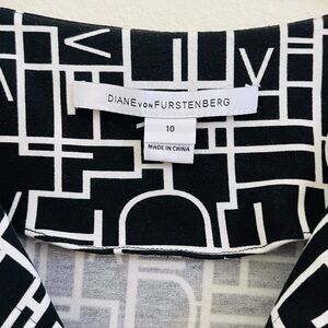 Diane von Furstenberg (DVF) long-sleeve shift dress Black and White Size 10